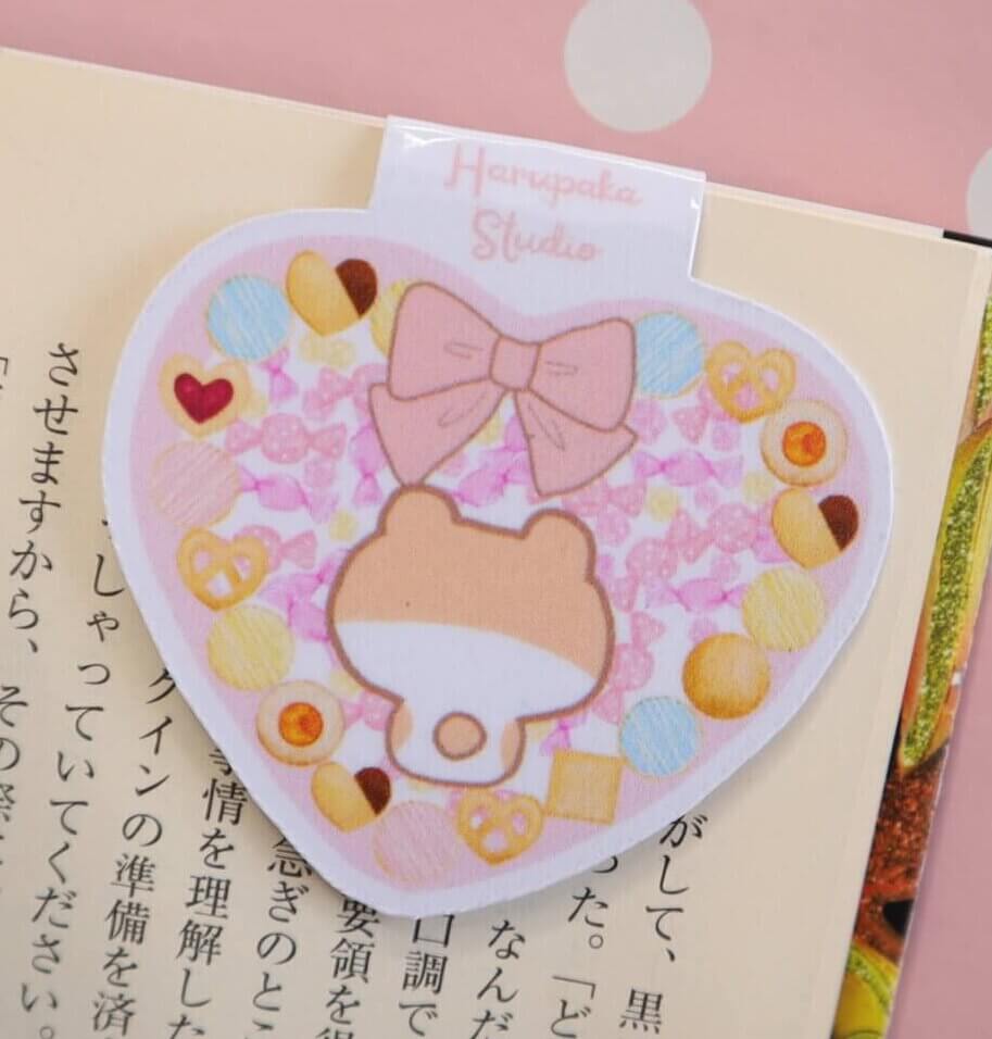 Kawaii Hamster Handmade Magnetic Heart Cookie Bookmark - Image 2